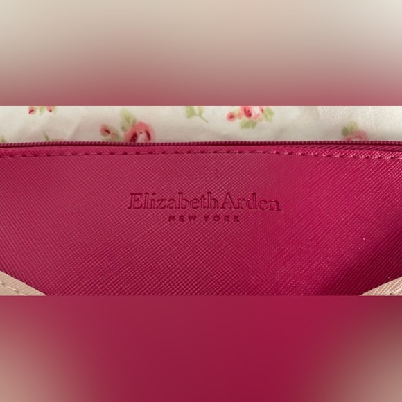 Elizabeth Arden Pink Clutch or Makeup Bag NWOT - Picture 4 of 7
